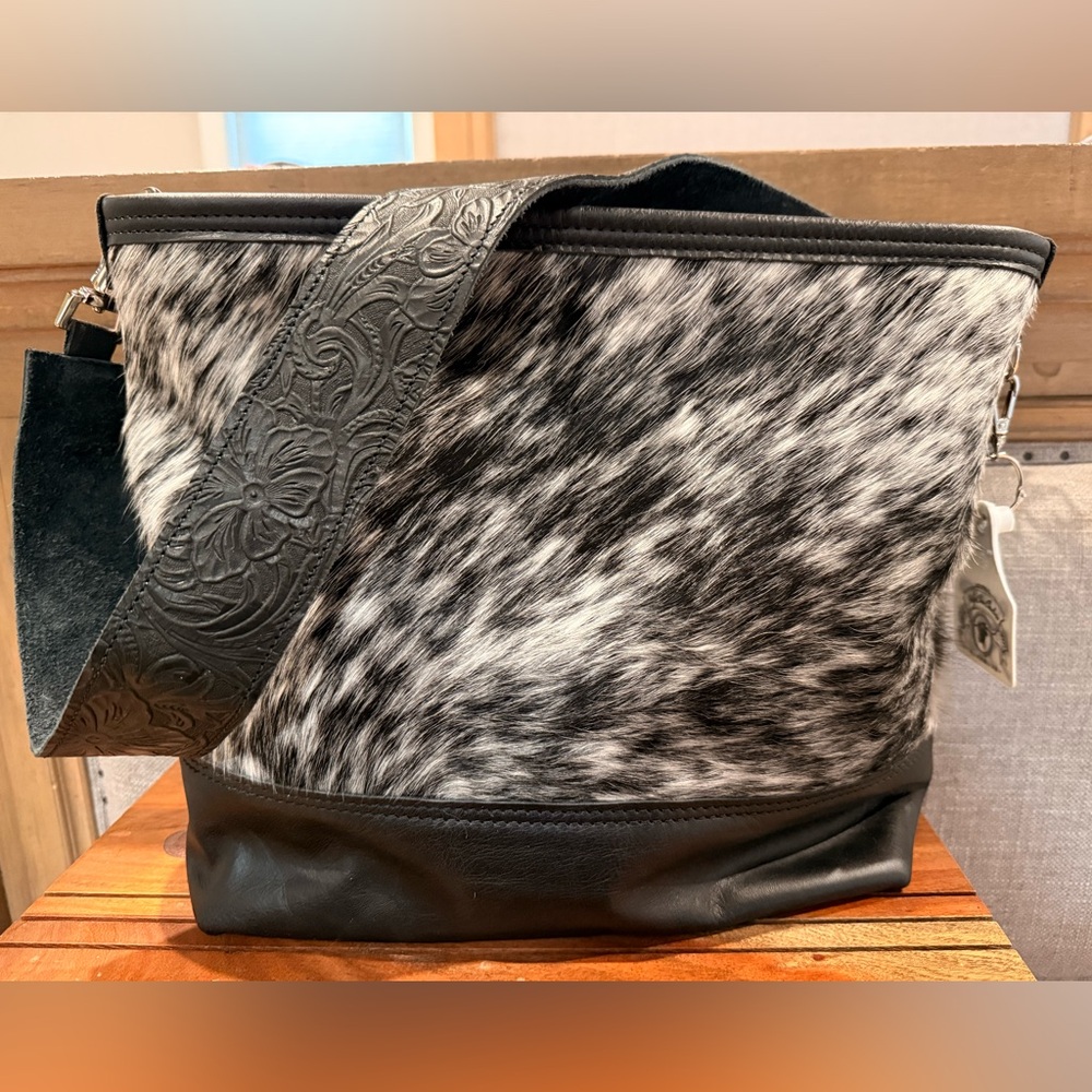 Holy Cow Couture Messenger 🖤